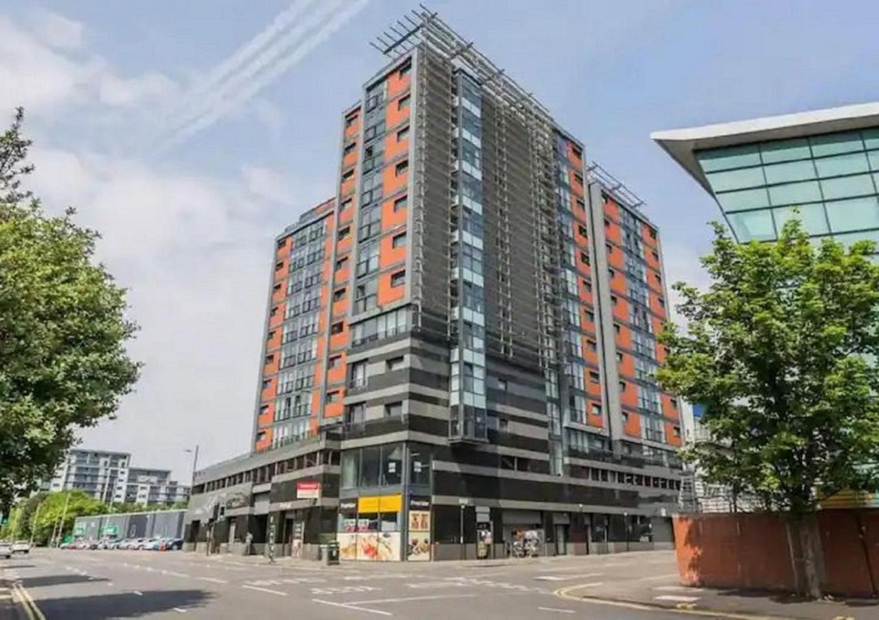 Secc&Hydro Beautiful 2Br Apartment With Free Parking Глазгоу Екстериор снимка