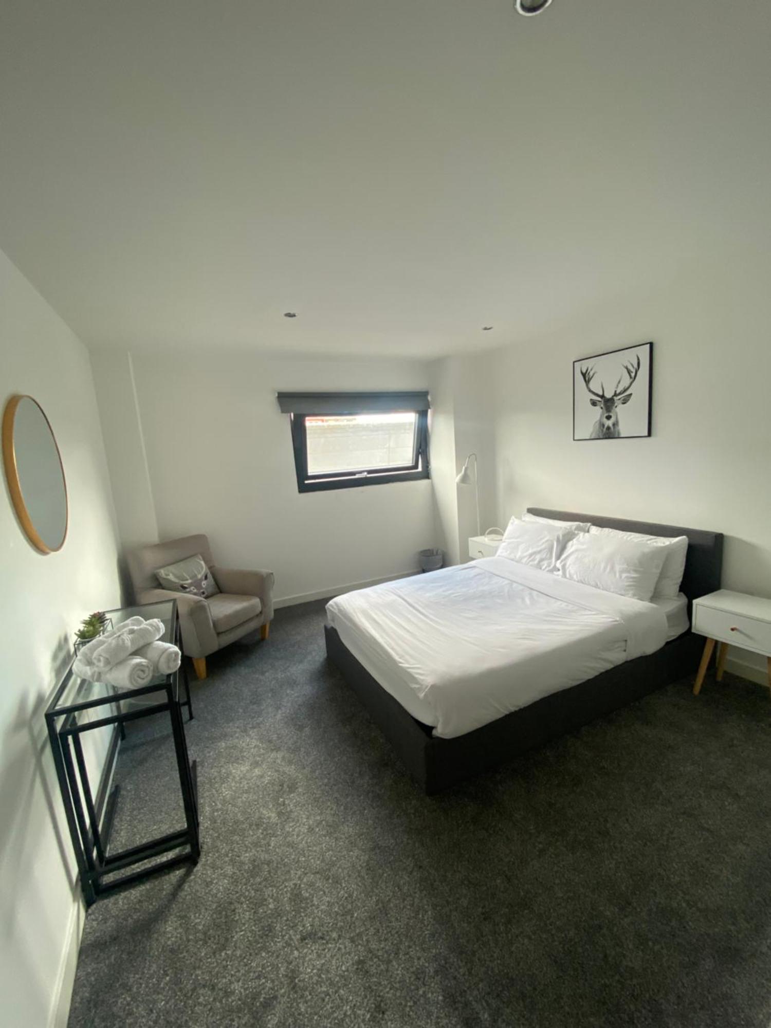 Secc&Hydro Beautiful 2Br Apartment With Free Parking Глазгоу Екстериор снимка